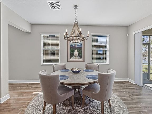4th image of 2527 Stapleford Pl