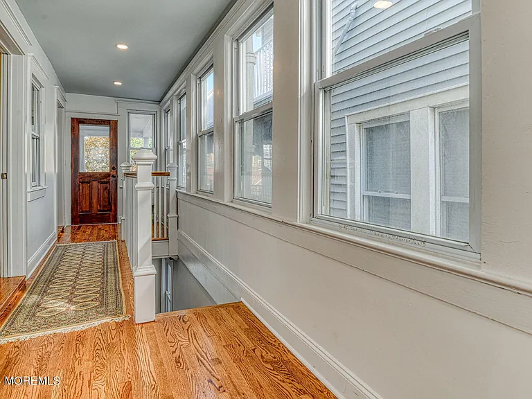 36 Heck Ave — Photo 28