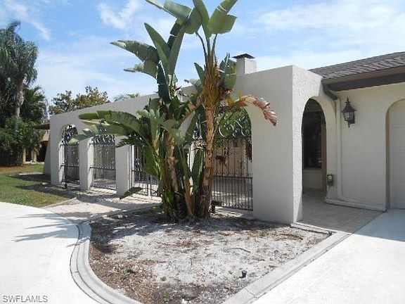 2nd image of 1837 Seafan Cir