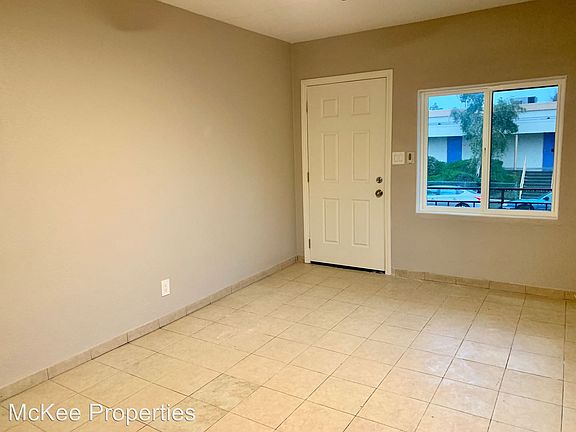 5th image of 4175 Euclid Ave #4175