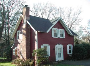 12 Brookridge Dr, Greenwich, CT 06830