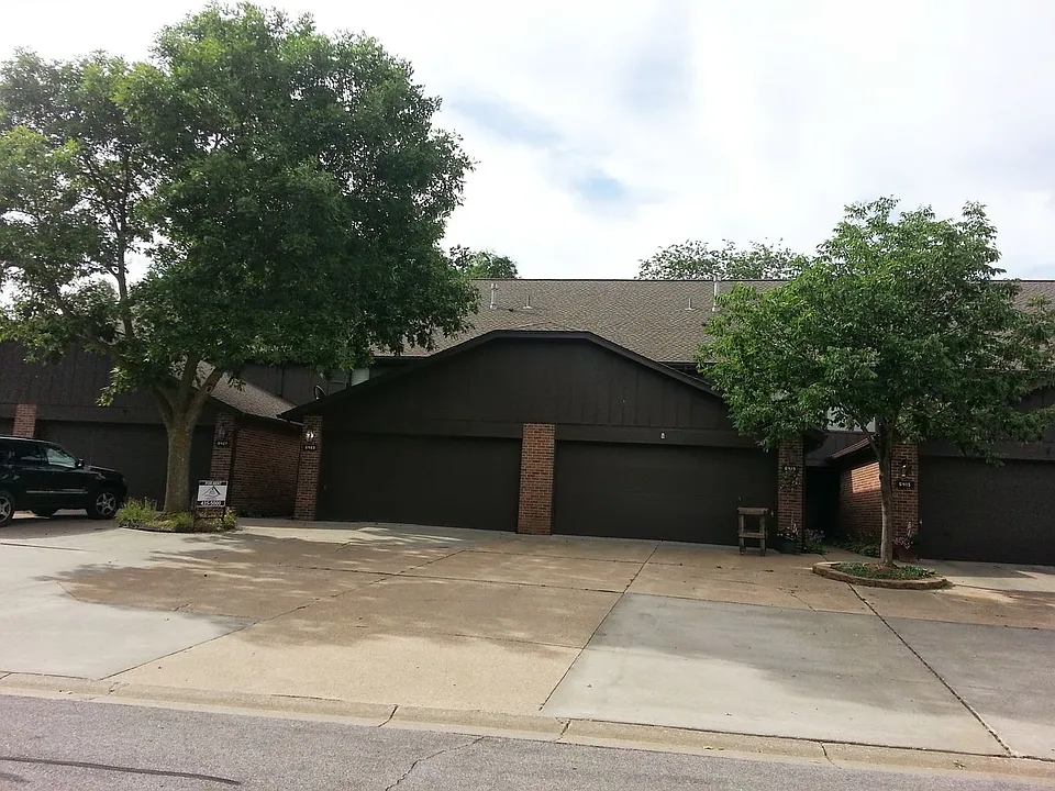 6423 Boxelder Dr
