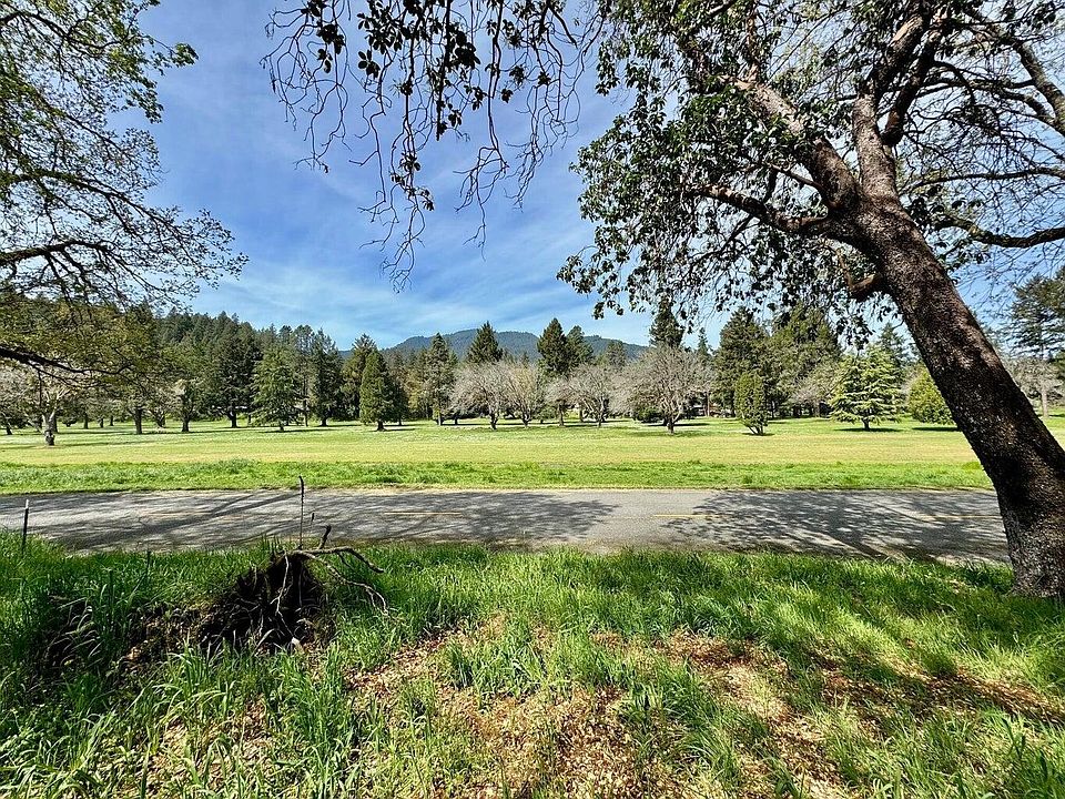 1st image of 575 Fairway Dr
