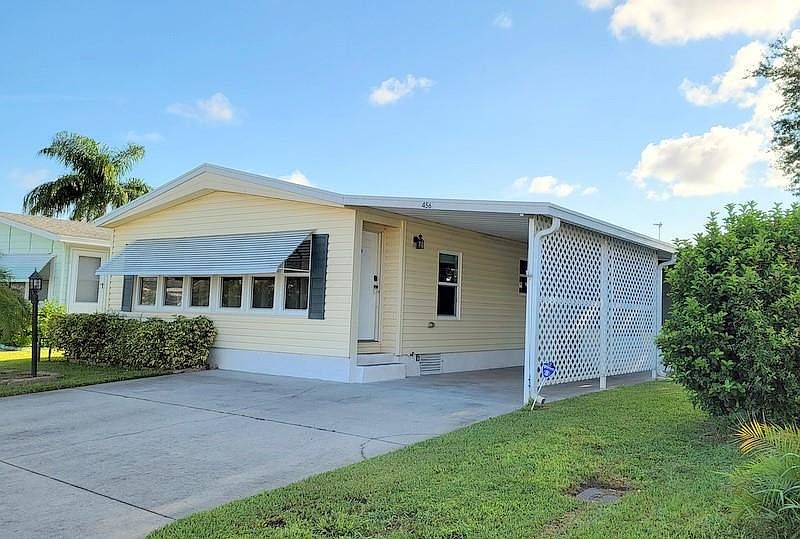 1st image of 456 Papaya Cir