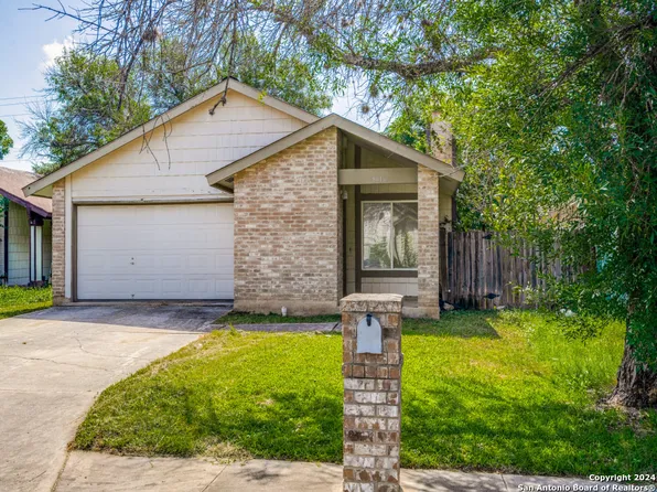 8016 LAUREL BND, San Antonio, TX 78250