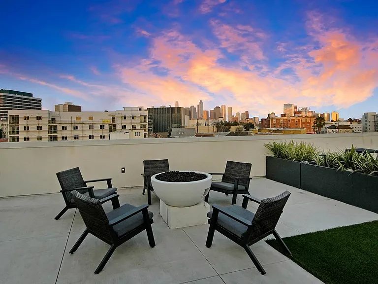Zephyr Apartments — Photo 35