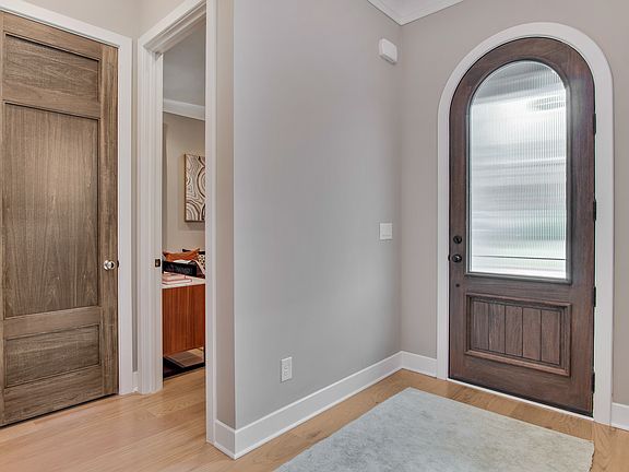 3rd image of 2778 Tallulah Dr NE