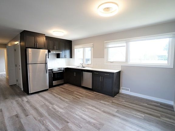 5th image of 7107 83rd St NW