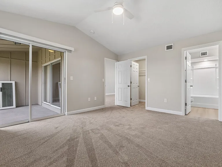 1350 Rio De Janeiro Ave — Photo 12