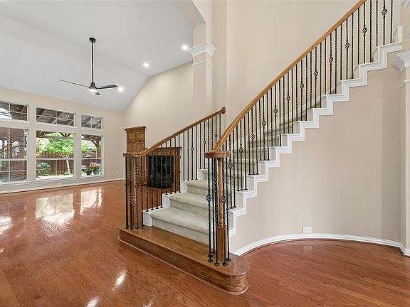 2nd image of 2508 Mitchell Dr