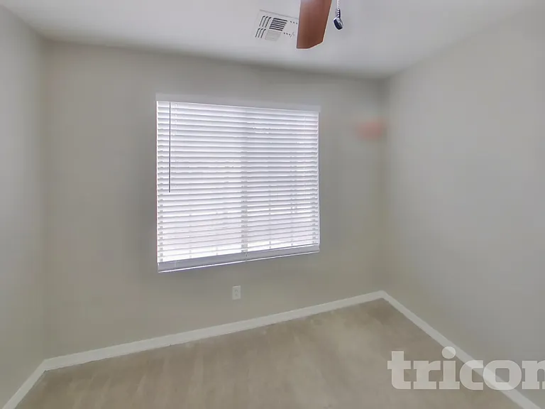 12922 W Fleetwood Ln — Photo 8