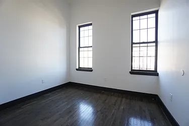 Rented by Rennit Inc.