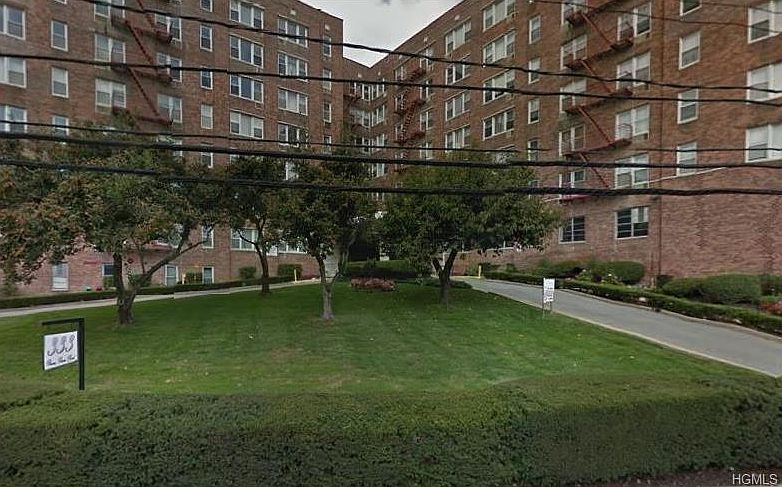 2nd image of 333 Bronx River Rd APT 603