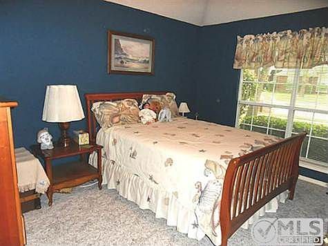 5th image of 607 Amesbury Dr