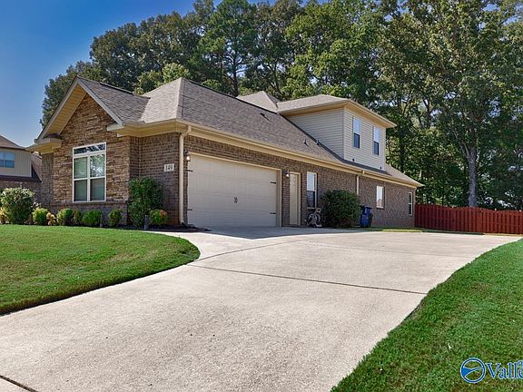 3rd image of 149 Carlton Cash Dr