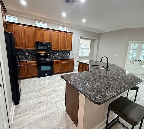 4th image of 14618 Chatsworth Manor Cir
