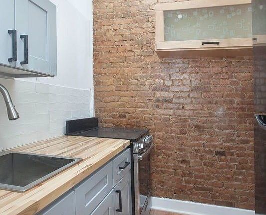 4th image of 454 E 138th St #5A