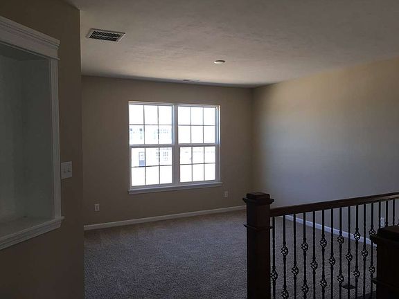 2nd floor loft area