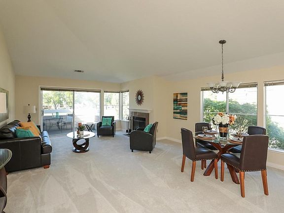 4th image of 1627 Parkview Green Cir