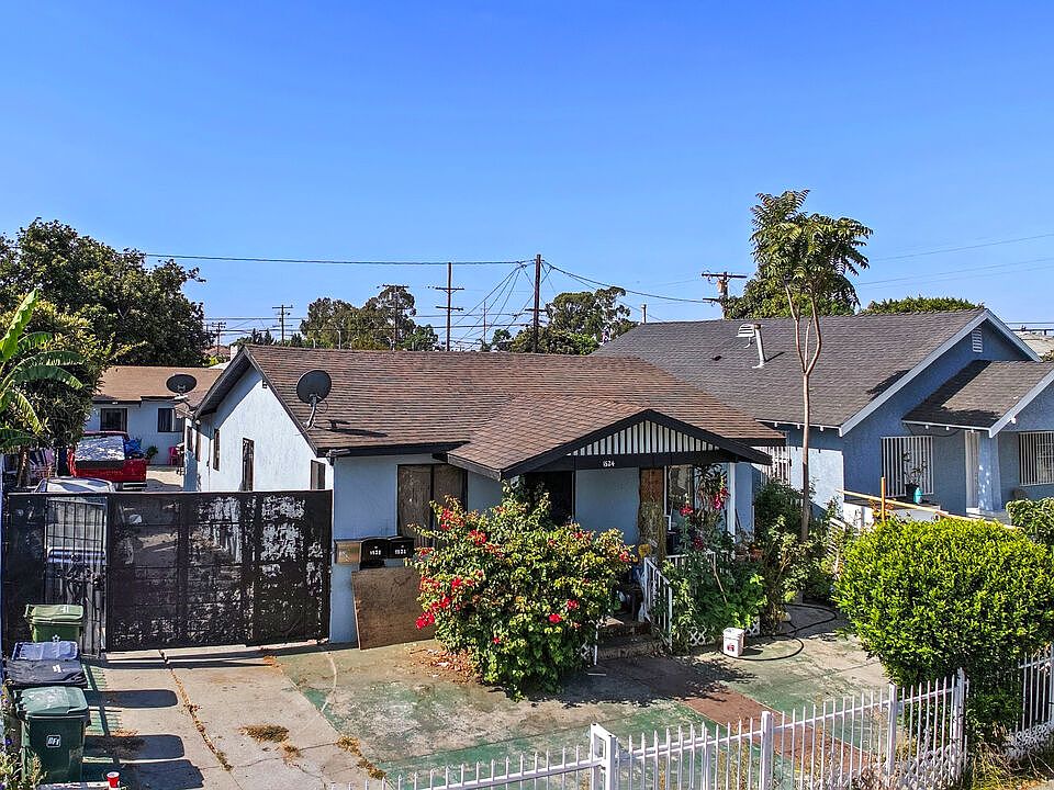 1st image of 1526 E 77th Pl