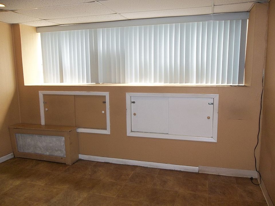 2nd image of 319 Graham Ave Ste 1