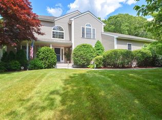 20 Knob Hill Cir, Canton, MA 02021