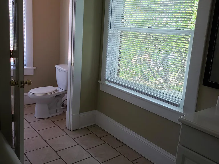 216 N Jefferson St — Photo 15