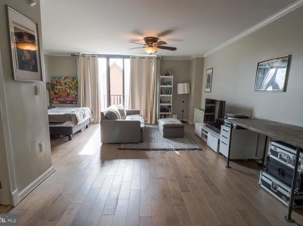 4242 E West Hwy APT 417, Chevy Chase, MD 20815