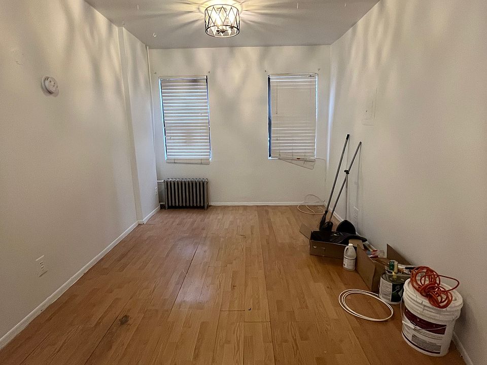1st image of 353 Tompkins Ave #1F