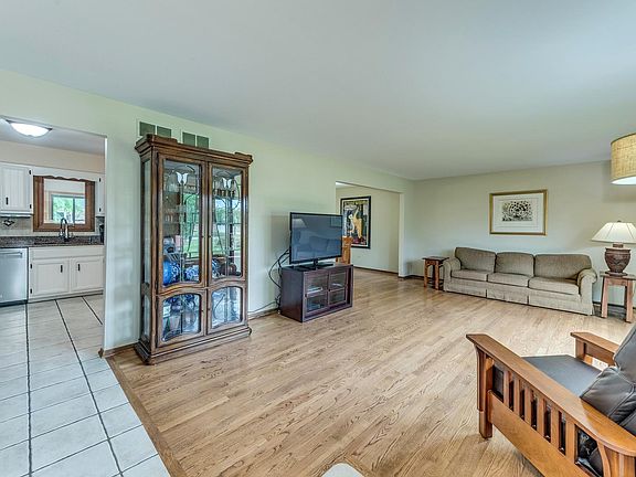 5th image of 8956 Barleycorn Ct