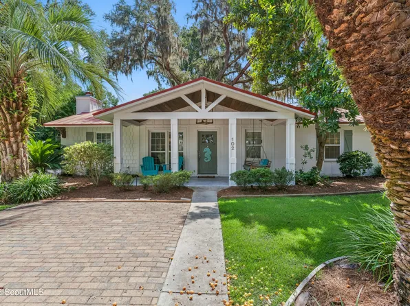102 Silver Lake Rd, Saint Simons Island, GA 31522