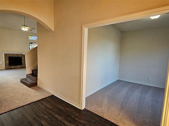 3rd image of 2202 Cherry Hill Ct