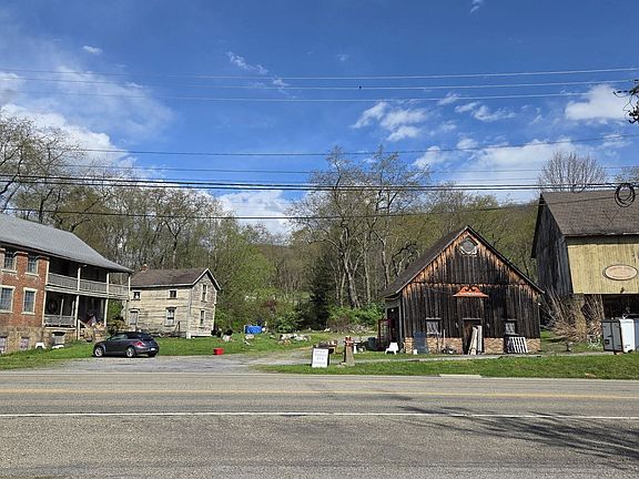 2nd image of 333 Perry Hwy