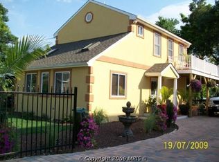 2115 Lake Dr, Pasadena, MD 21122