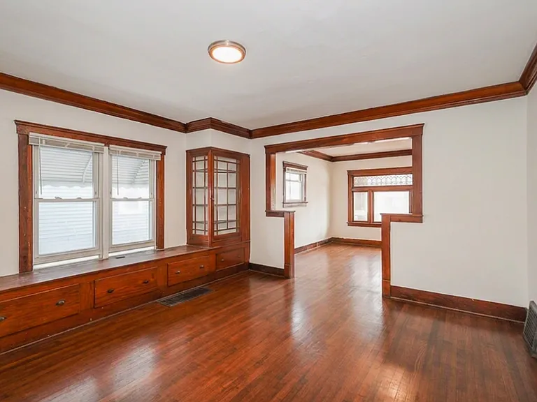 1910 Corning Ave #1 — Photo 21