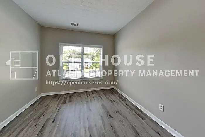 2447 Moultrie Ct — Photo 4
