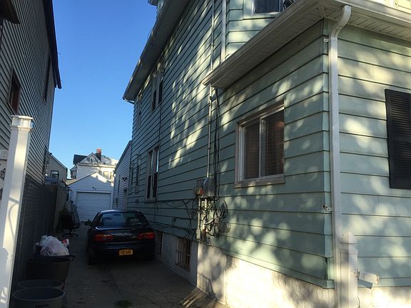 4th image of 9517 123rd St