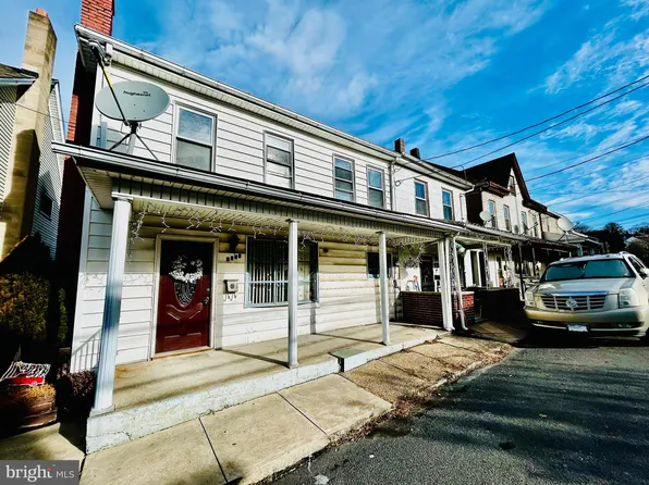 1653 Tioga St, Coal Township, PA 17866