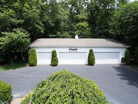 3rd image of 24 Pine Hill Ave