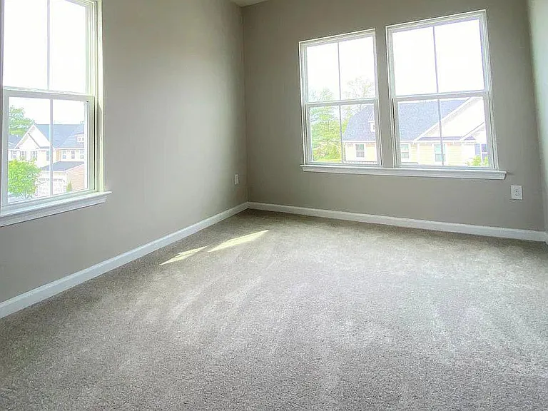745 Quarry Point Rd — Photo 8