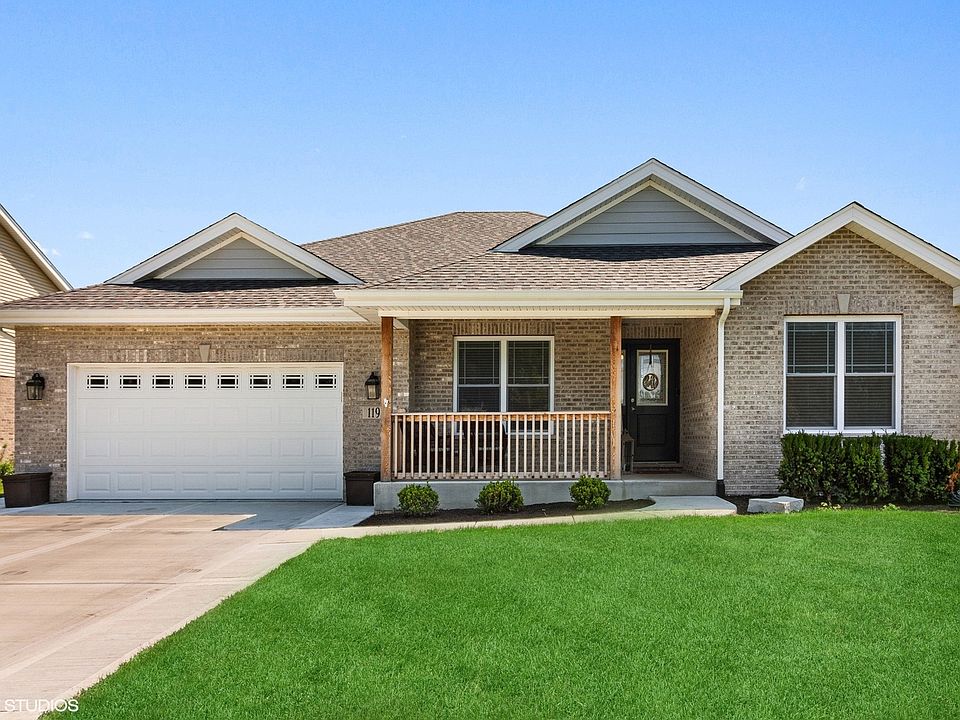 1st image of 119 Wesley Dr