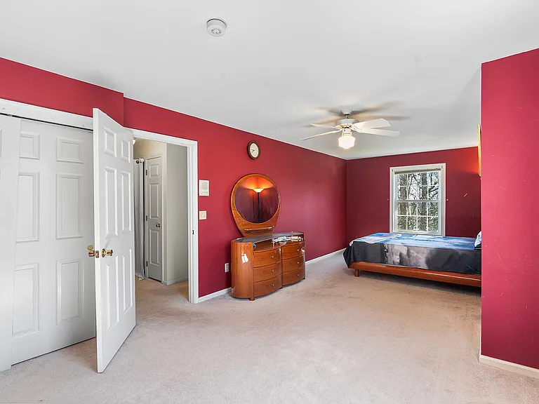 70 Hartley Ln — Photo 12