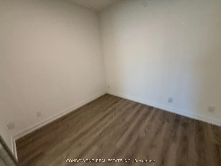 180 Front St E #903 — Photo 6