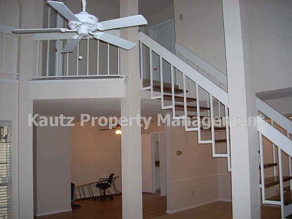 3rd image of 2237 Seville Ct