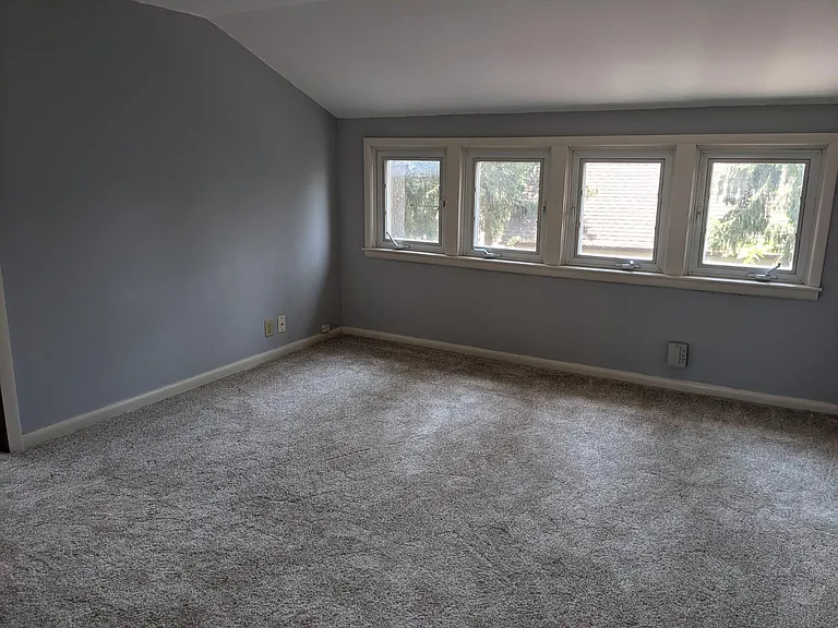1906 E Mifflin St #2 — Photo 10