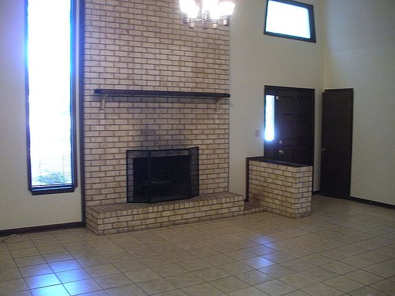 3rd image of 2031 Lewis Turner Blvd #A
