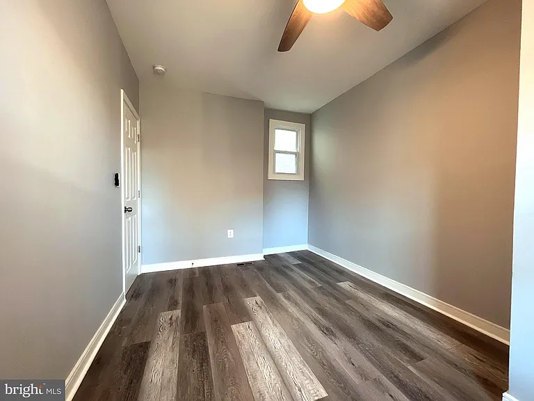 1210 Half St SW — Photo 23