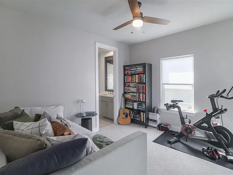6021 Seville Dr — Photo 24