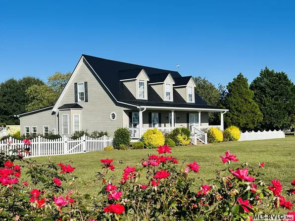 415 Johnny Mitchell Rd, Ahoskie, NC 27910