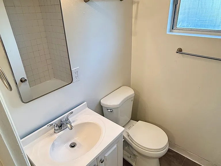 122 Junipero Ave #B — Photo 7